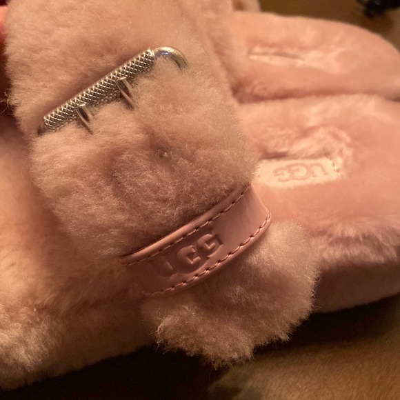 Ugg “Fuzz Yeah” Slipper Slides - Picture 3 of 6